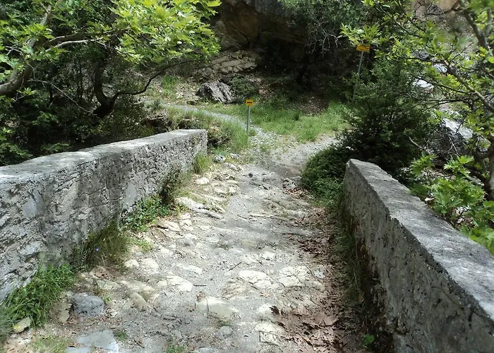 Archontiko Nikolopoulou Vitina