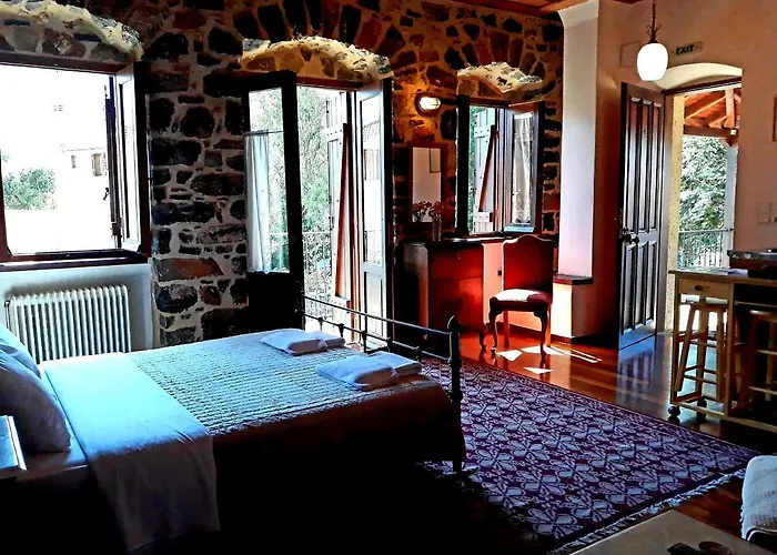 Archontiko Nikolopoulou Vitina