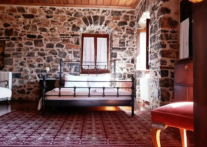 Archontiko Nikolopoulou Casa de hóspedes Vytina